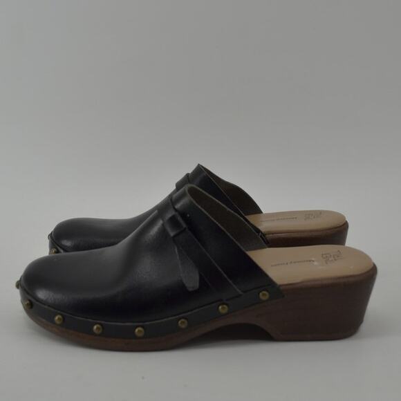 Time and Tru Womens Sz 8 Clogs Black Faux Leather Y2K Style - Picture 11 of 13